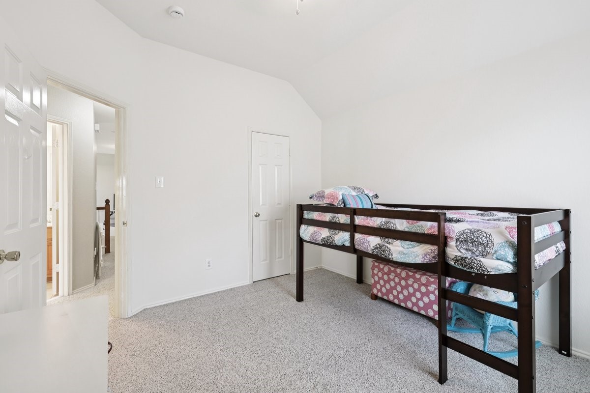 104 Northfield Circle