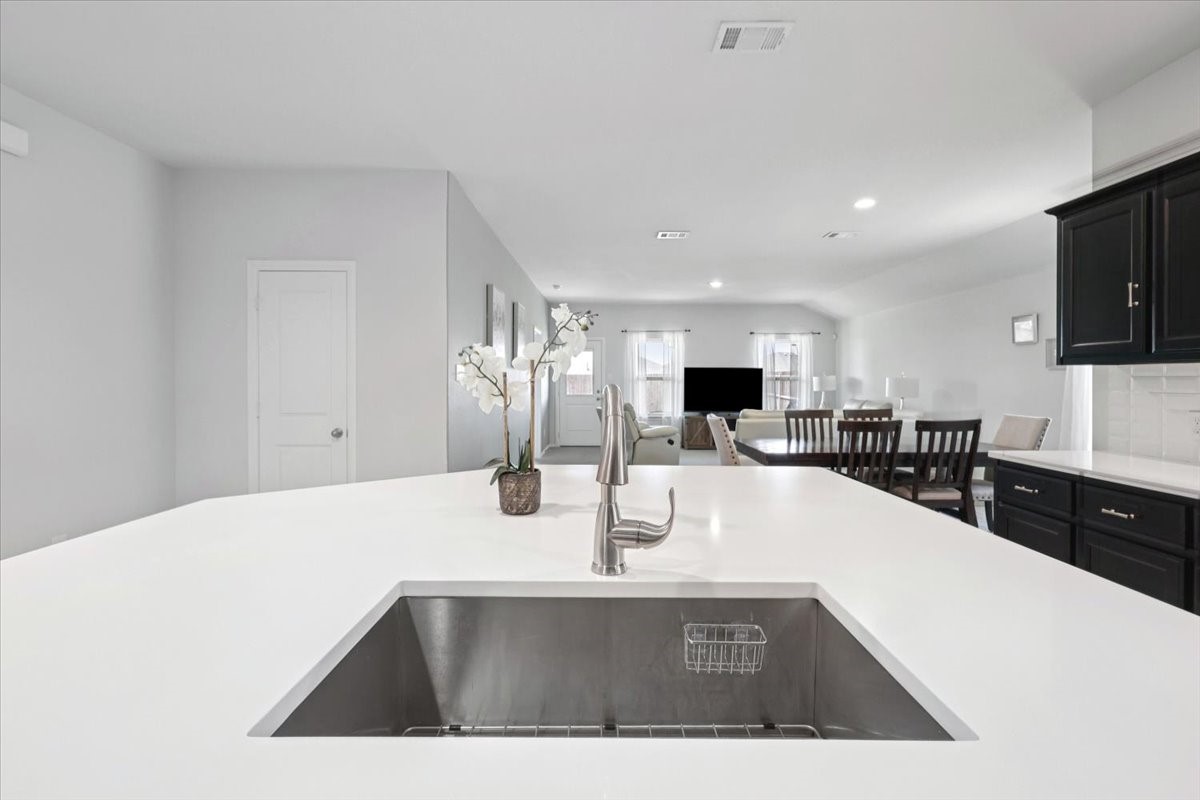 16733 Portage Street