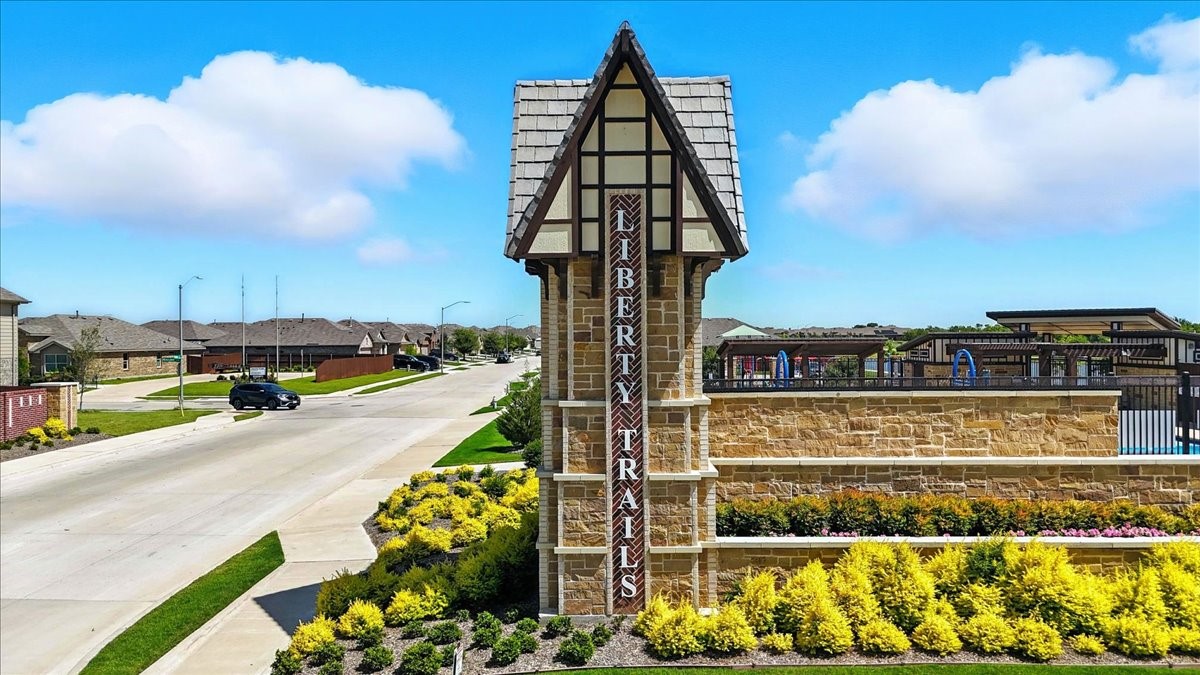 16733 Portage Street