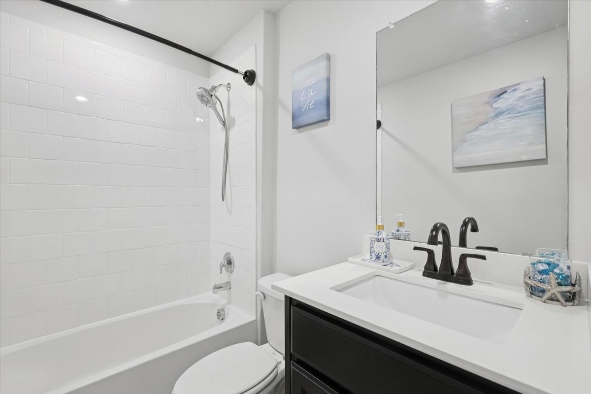 16733 Portage Street