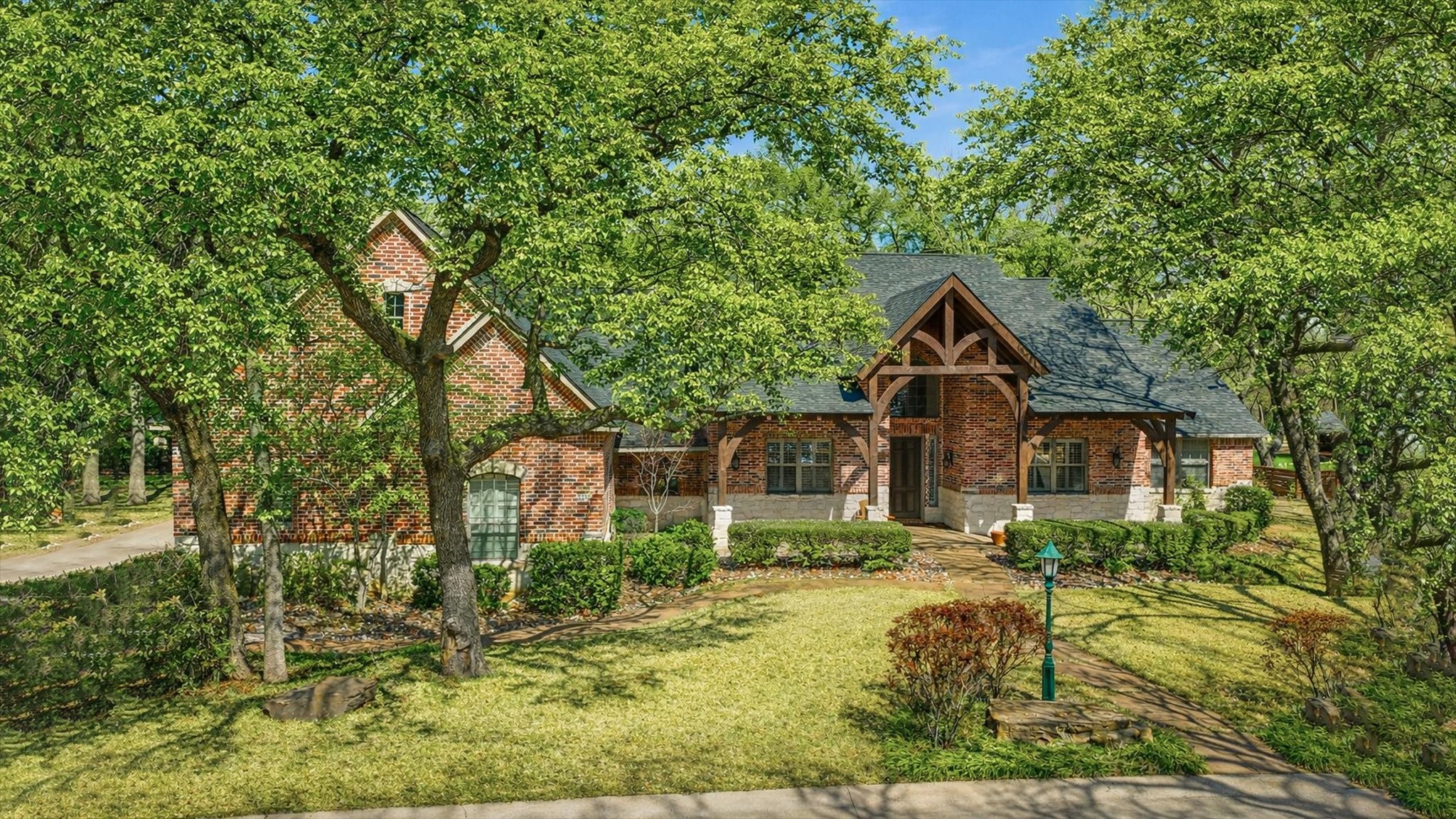 3375 Forest Glen Drive