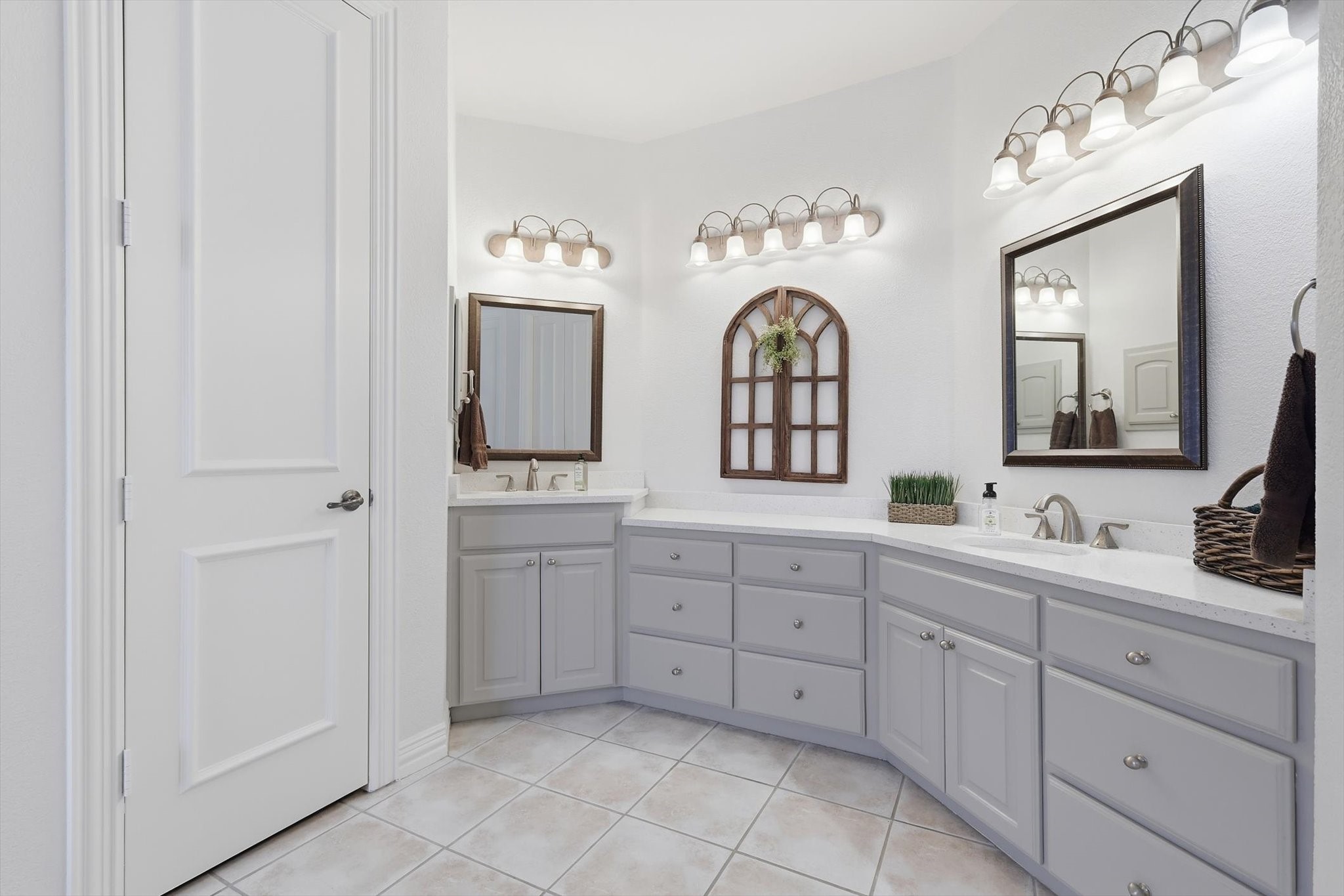 3375 Forest Glen Drive