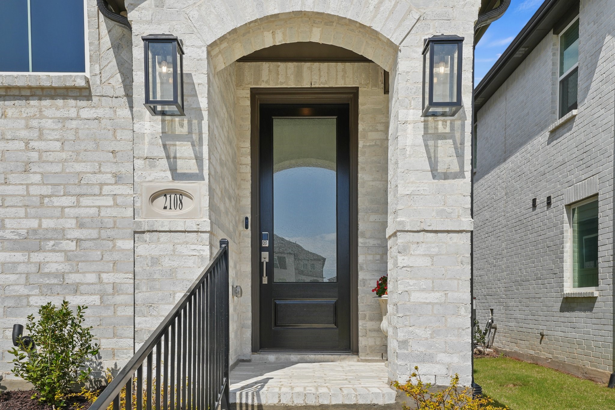 2108 Elm Place