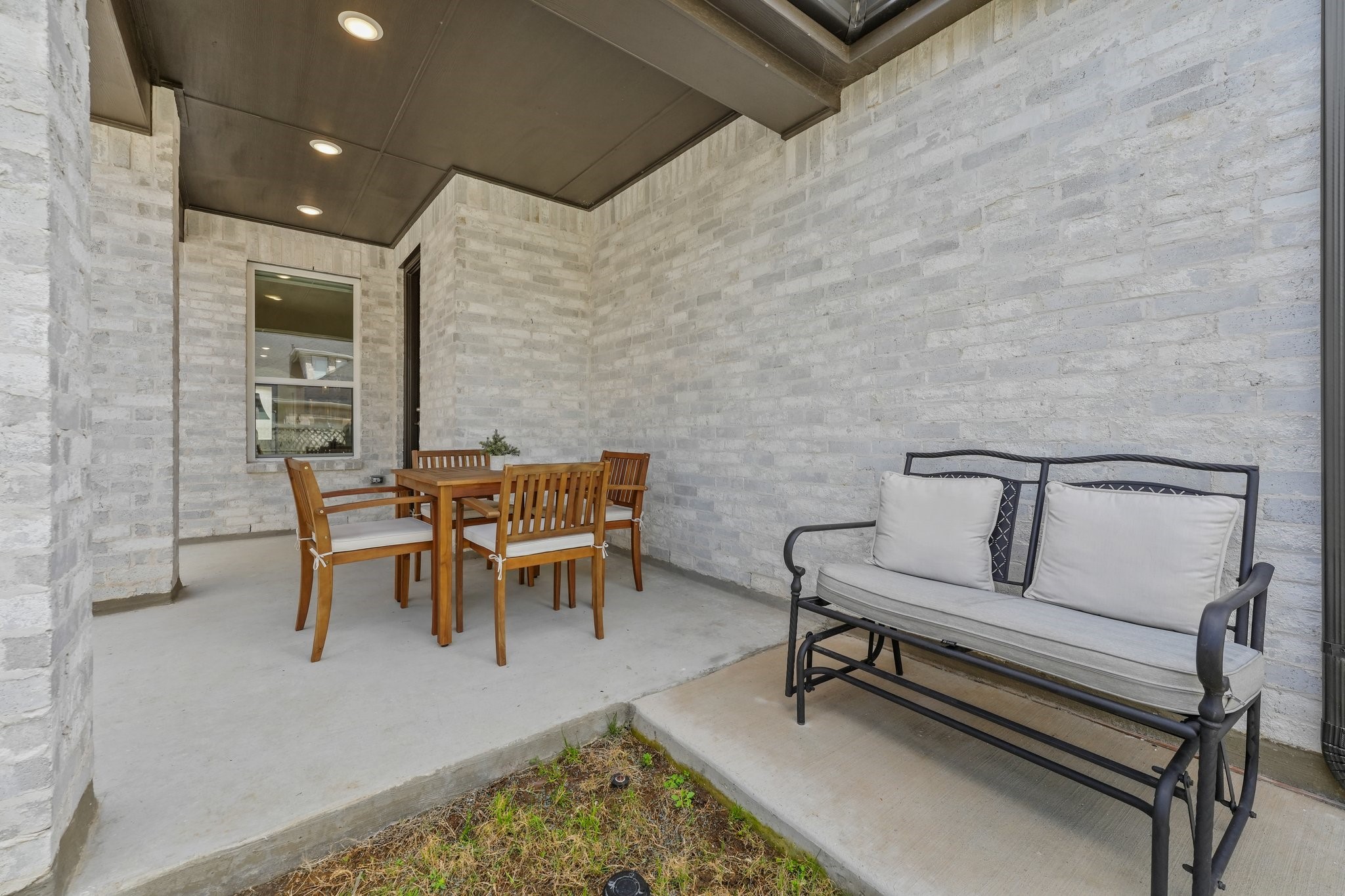 2108 Elm Place