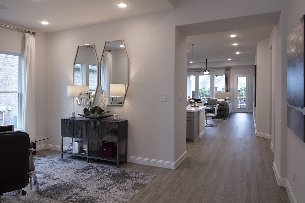 1608 Chestnut Gardens