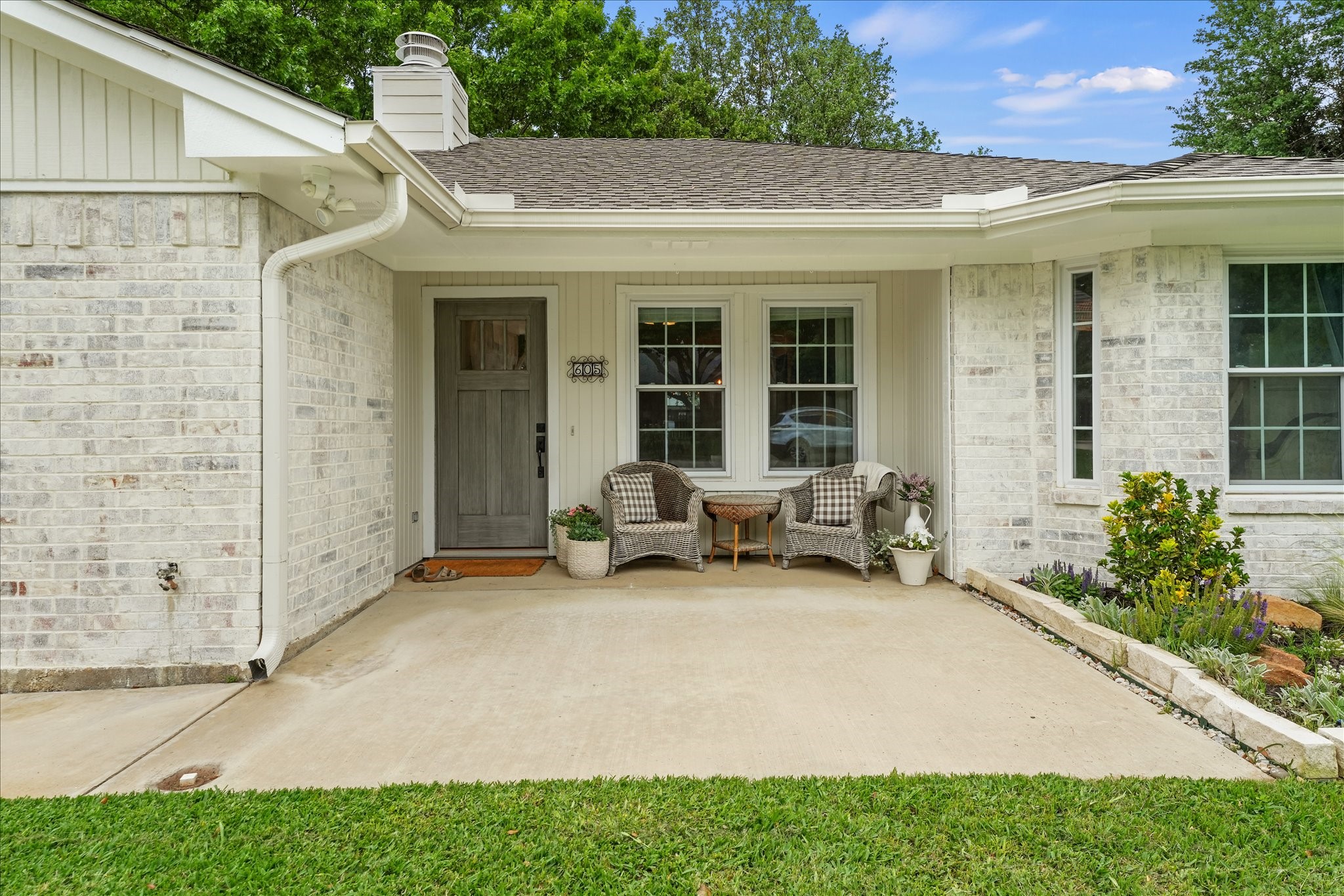 605 Meadow Lane