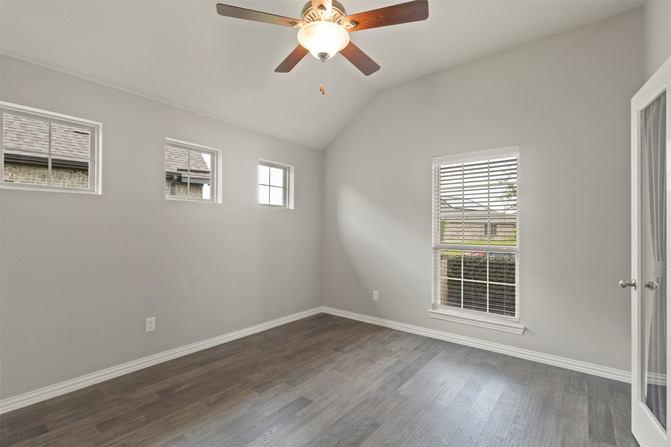 6604 Cedarhurst Court