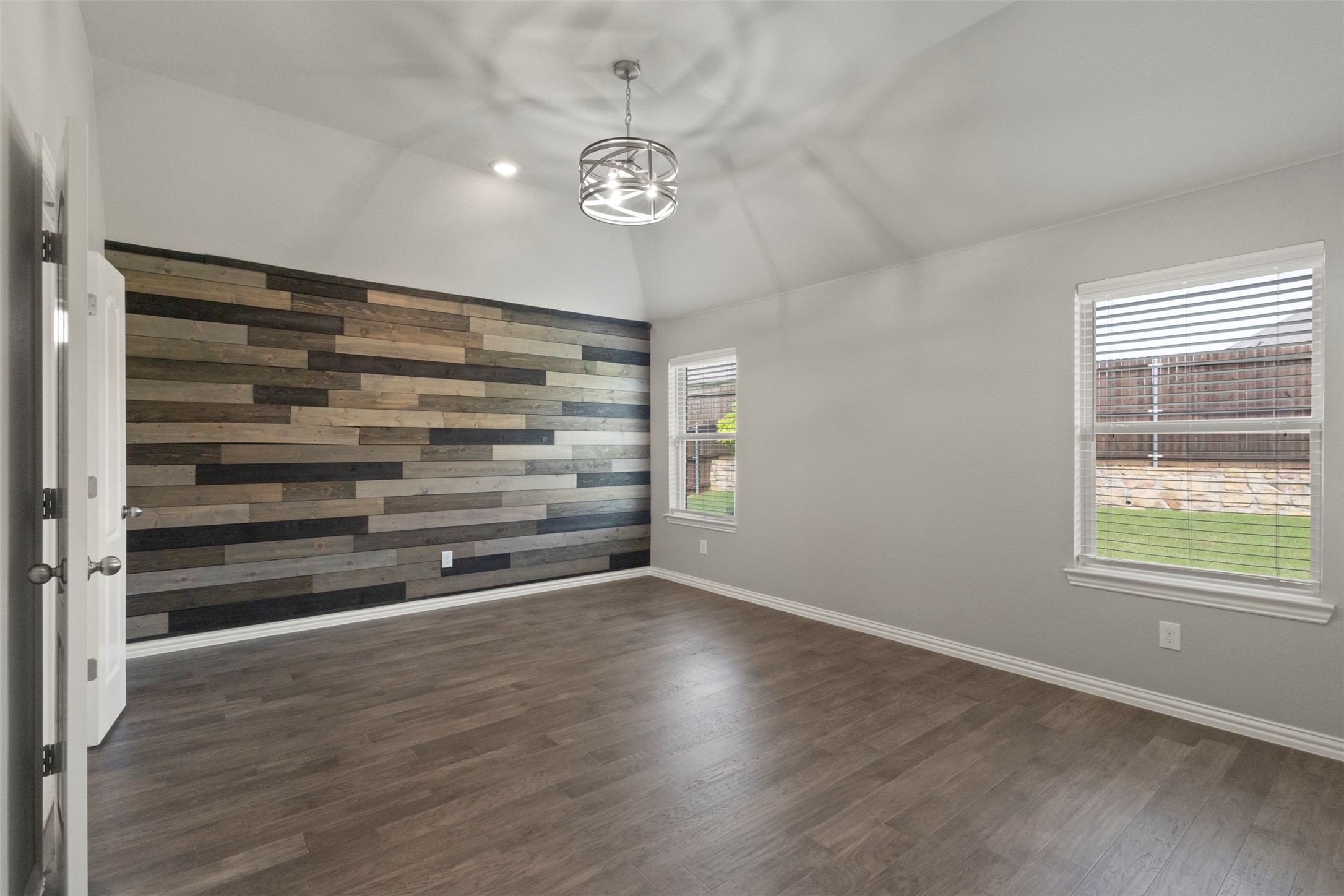 6604 Cedarhurst Court