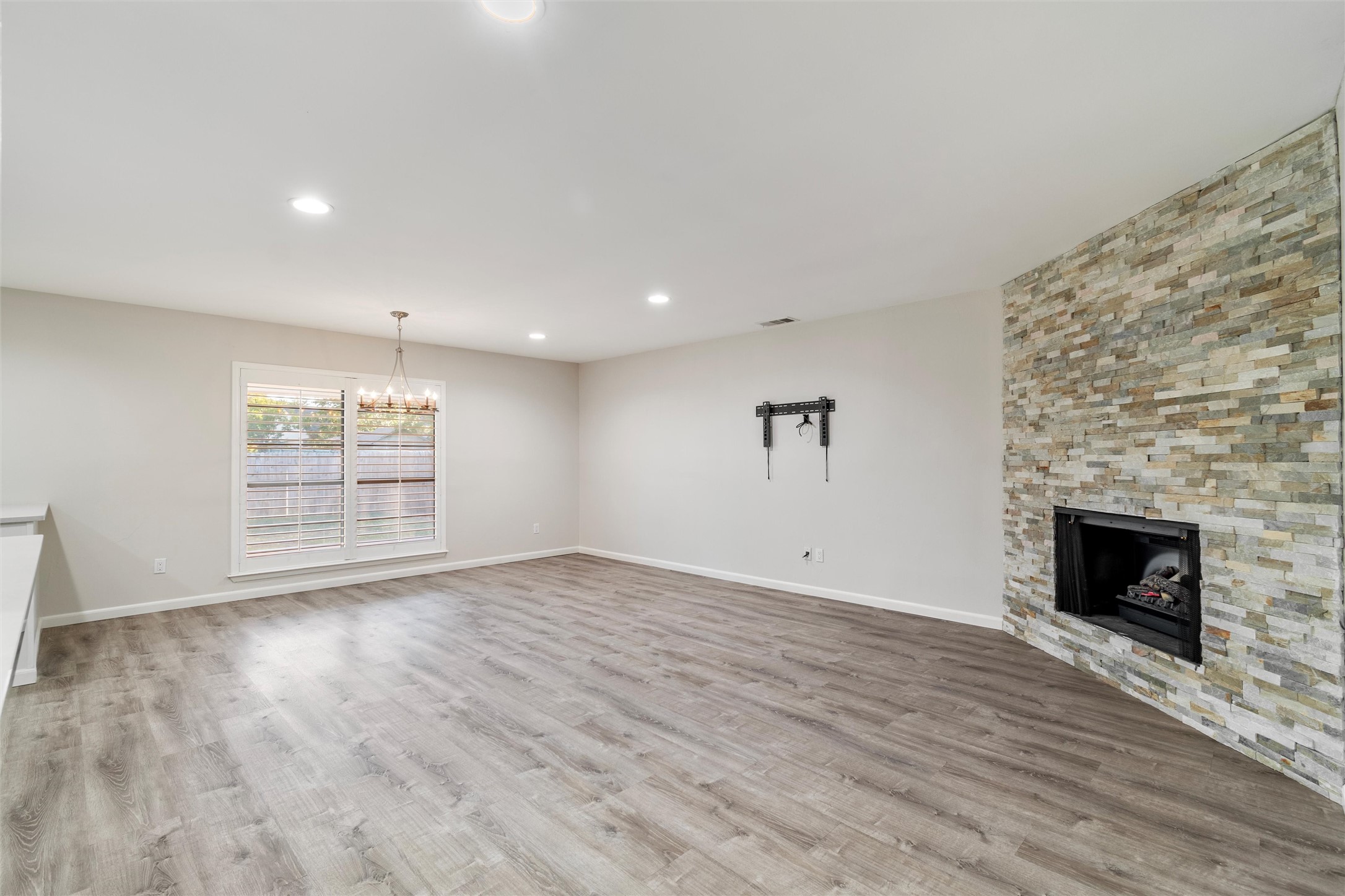 5316 Yager Drive