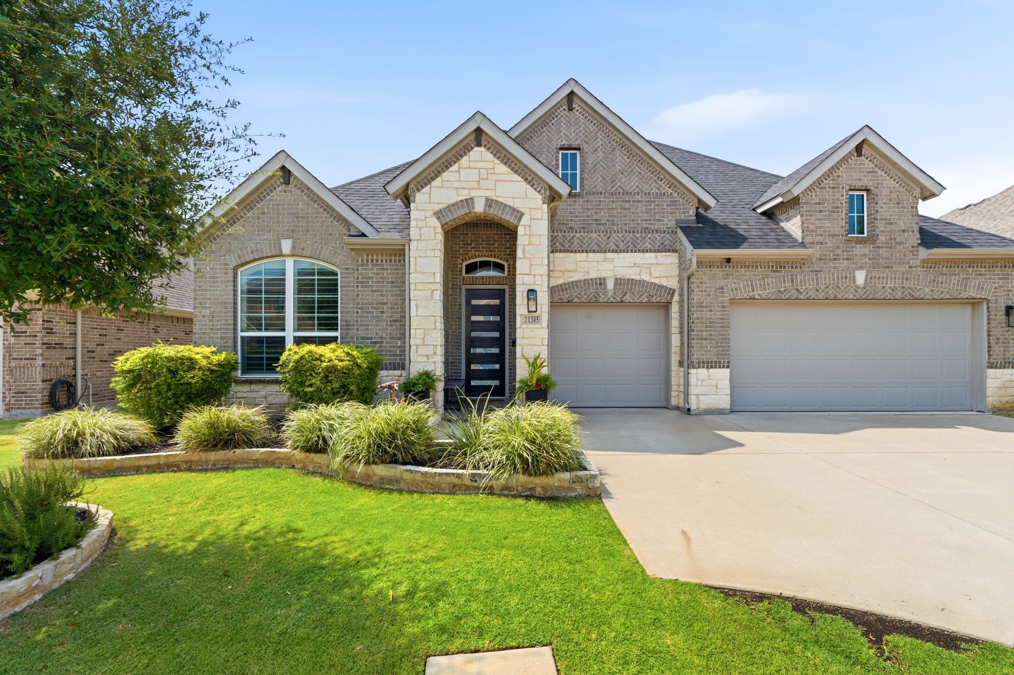 11305 Bull Head Lane