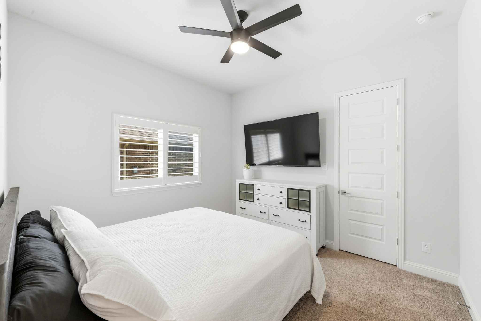 11305 Bull Head Lane