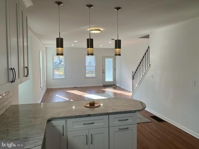 68 E BARBER AVENUE