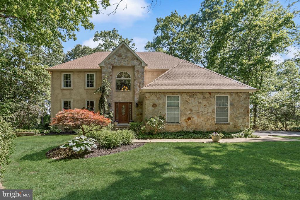 42 DEER HAVEN DRIVE