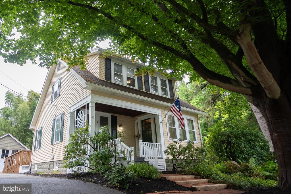 45 FERNWOOD LANE