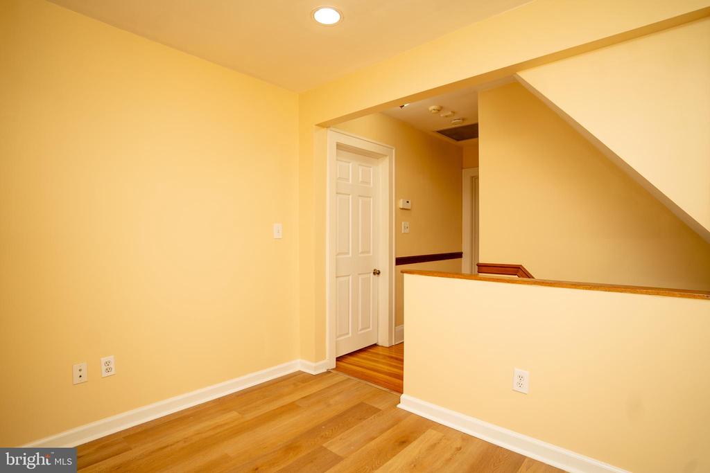 45 FERNWOOD LANE