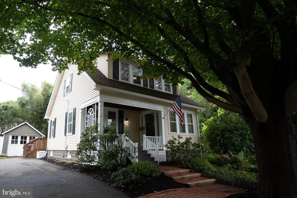 45 FERNWOOD LANE