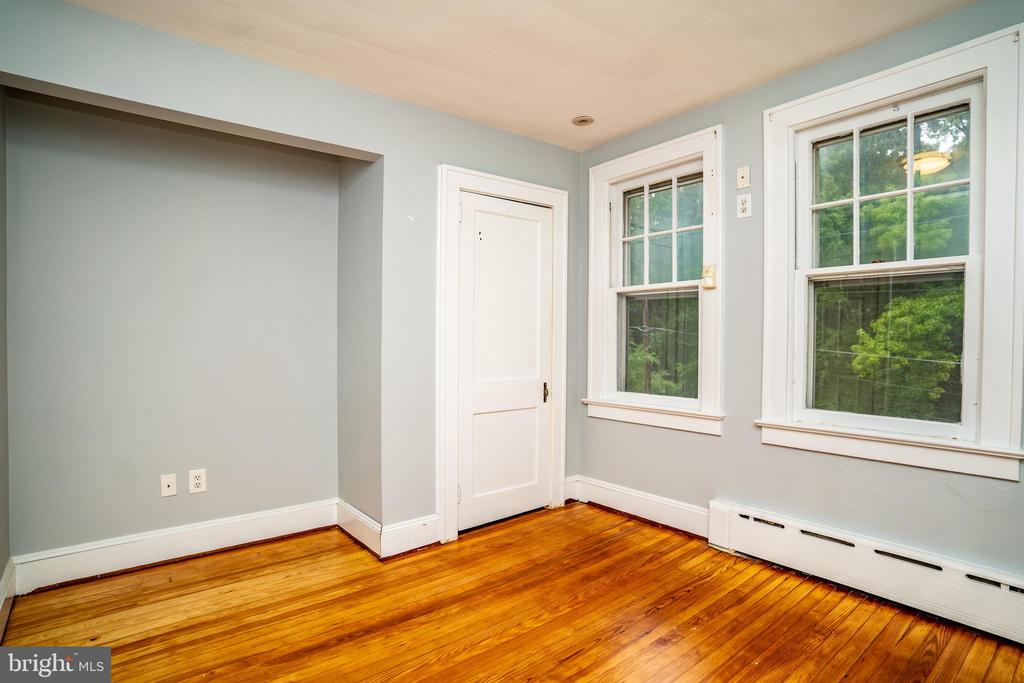 45 FERNWOOD LANE