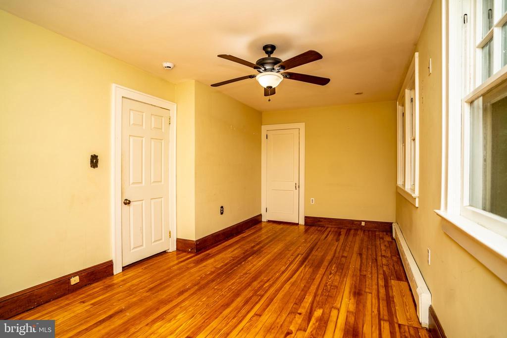 45 FERNWOOD LANE