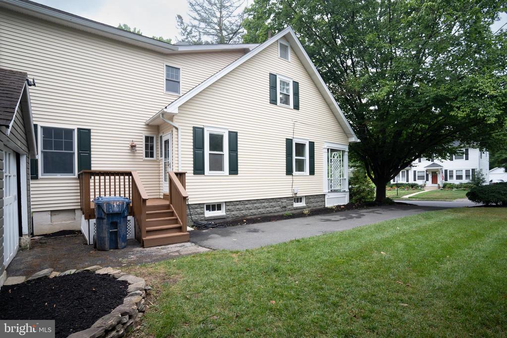 45 FERNWOOD LANE