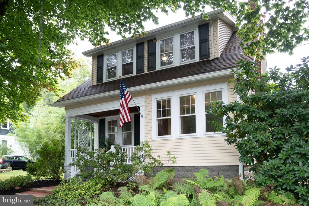 45 FERNWOOD LANE