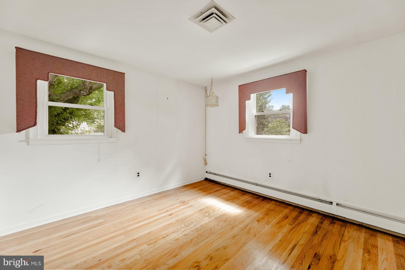 163 N MYRTLEWOOD AVENUE