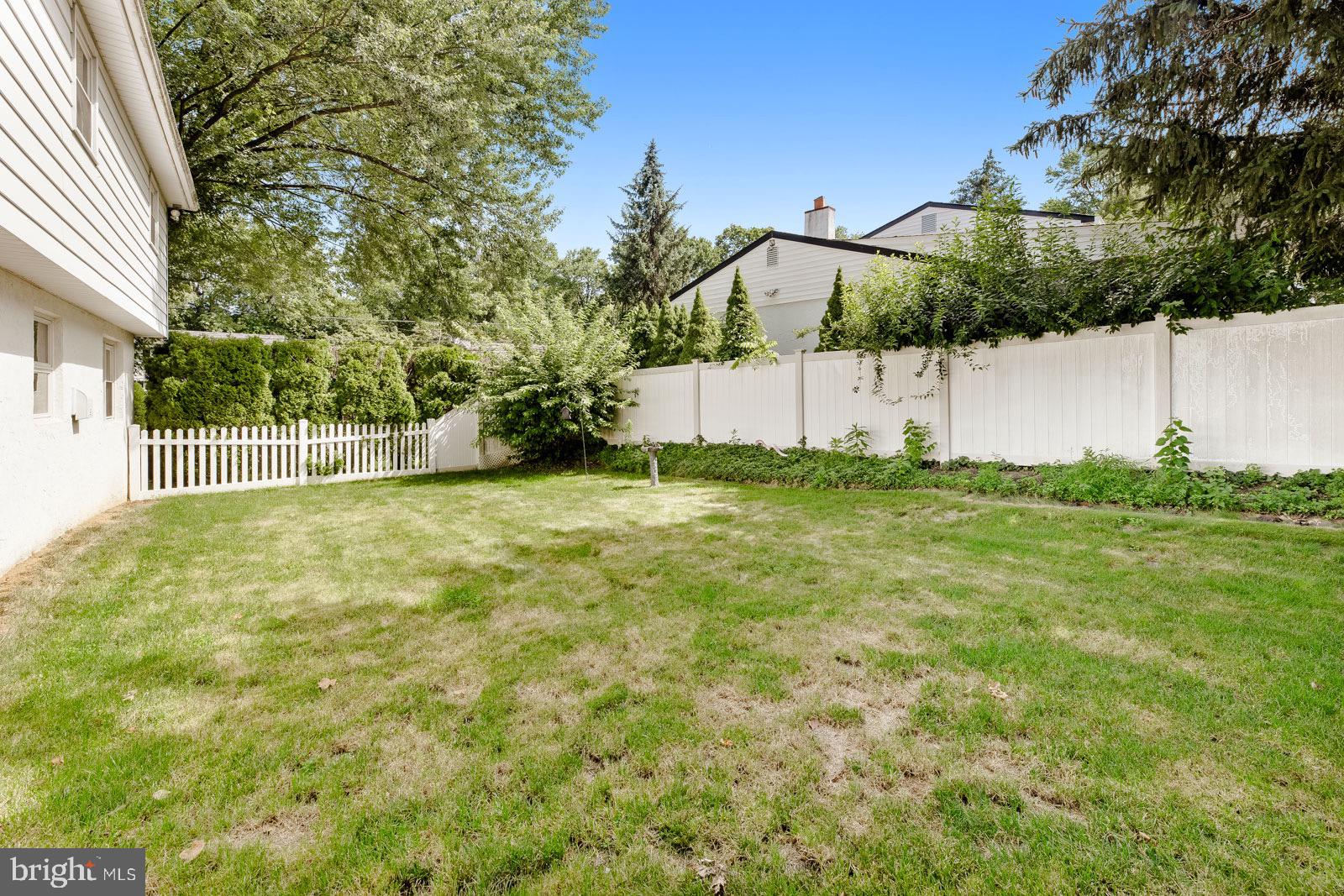 163 N MYRTLEWOOD AVENUE