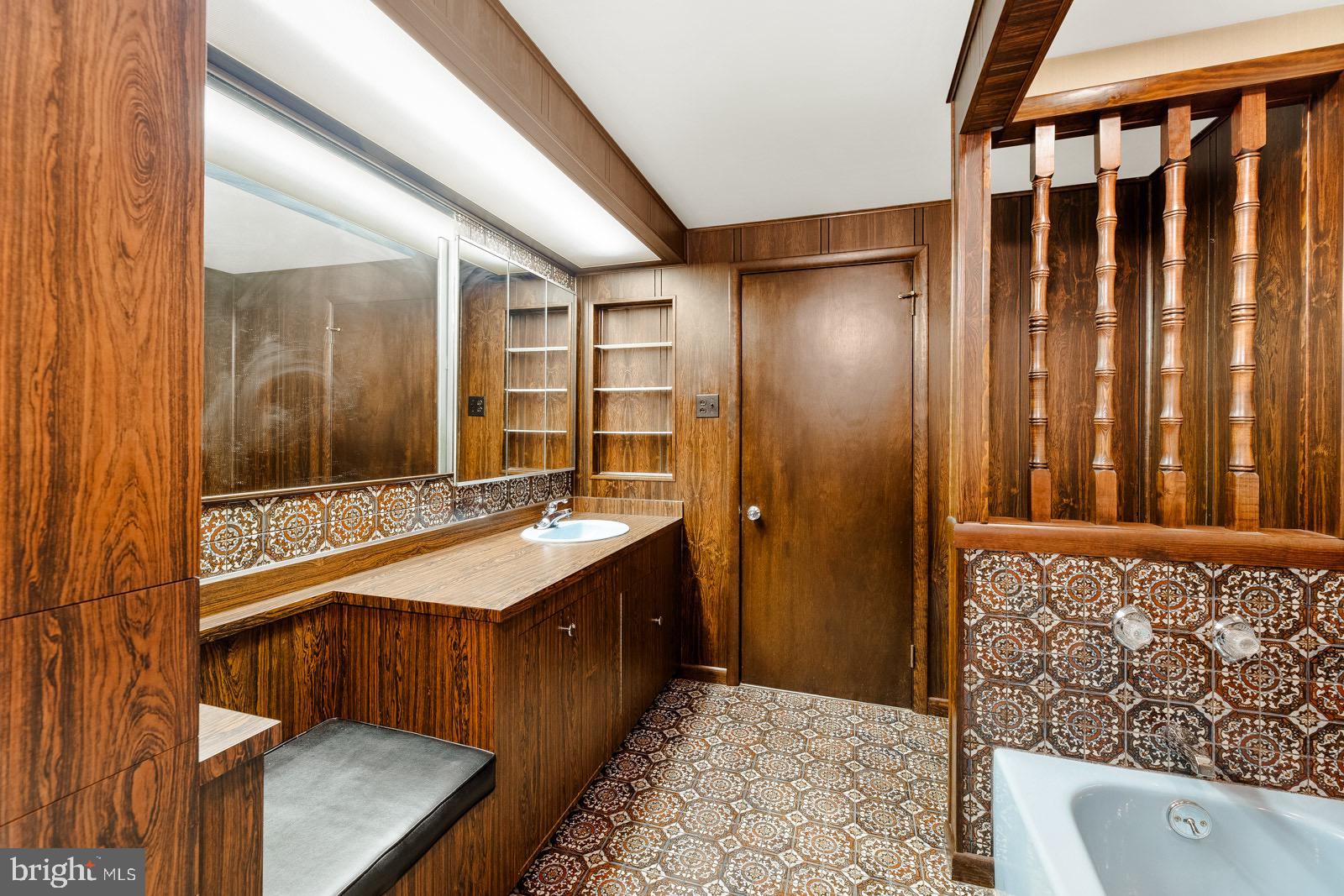 163 N MYRTLEWOOD AVENUE