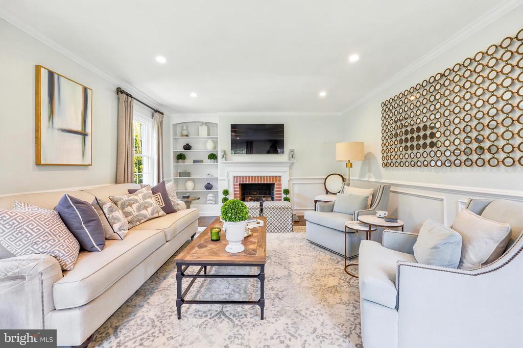 566 UPPER WEADLEY ROAD