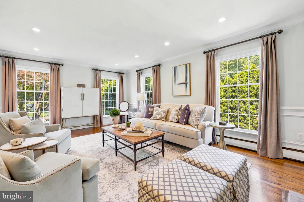 566 UPPER WEADLEY ROAD