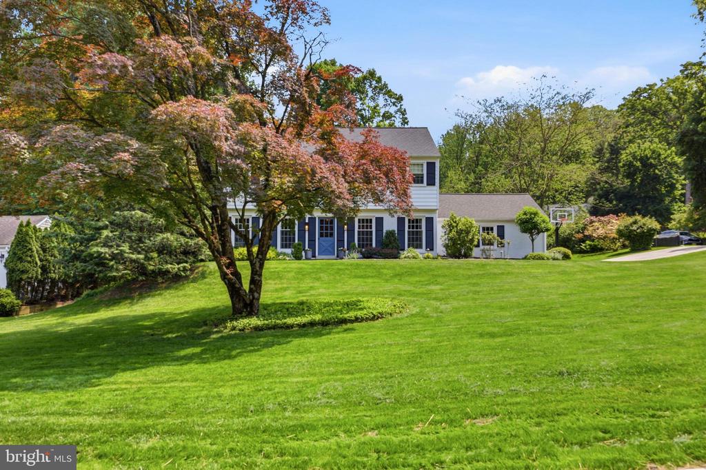566 UPPER WEADLEY ROAD