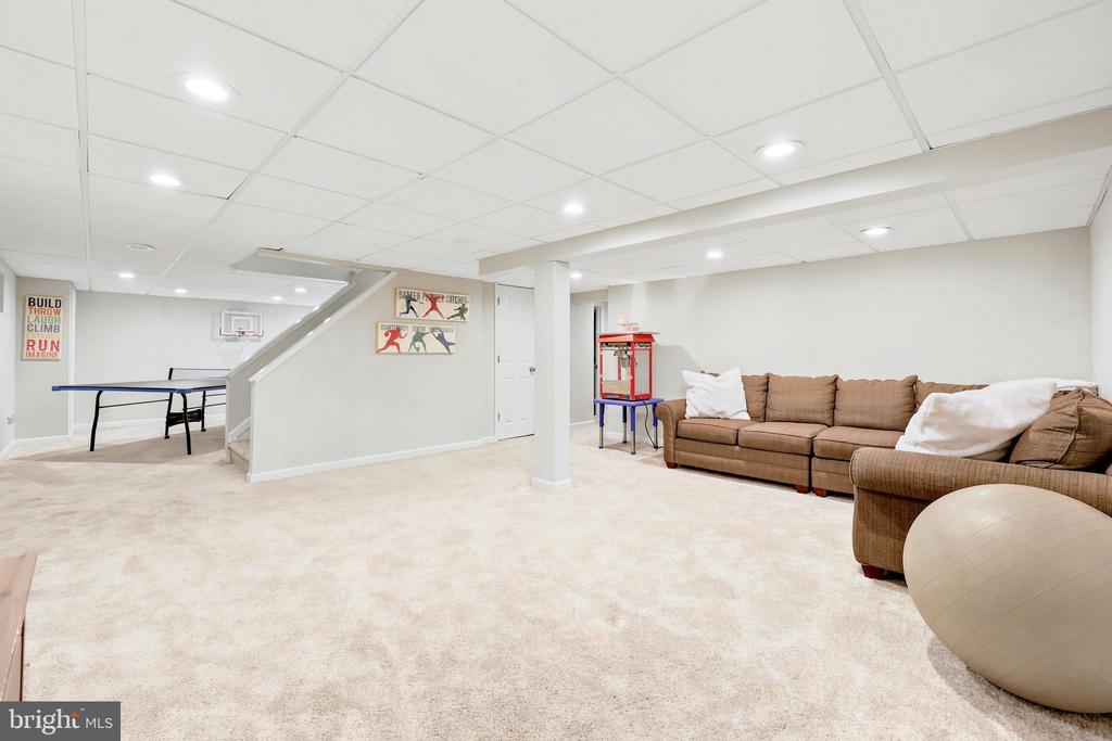 566 UPPER WEADLEY ROAD