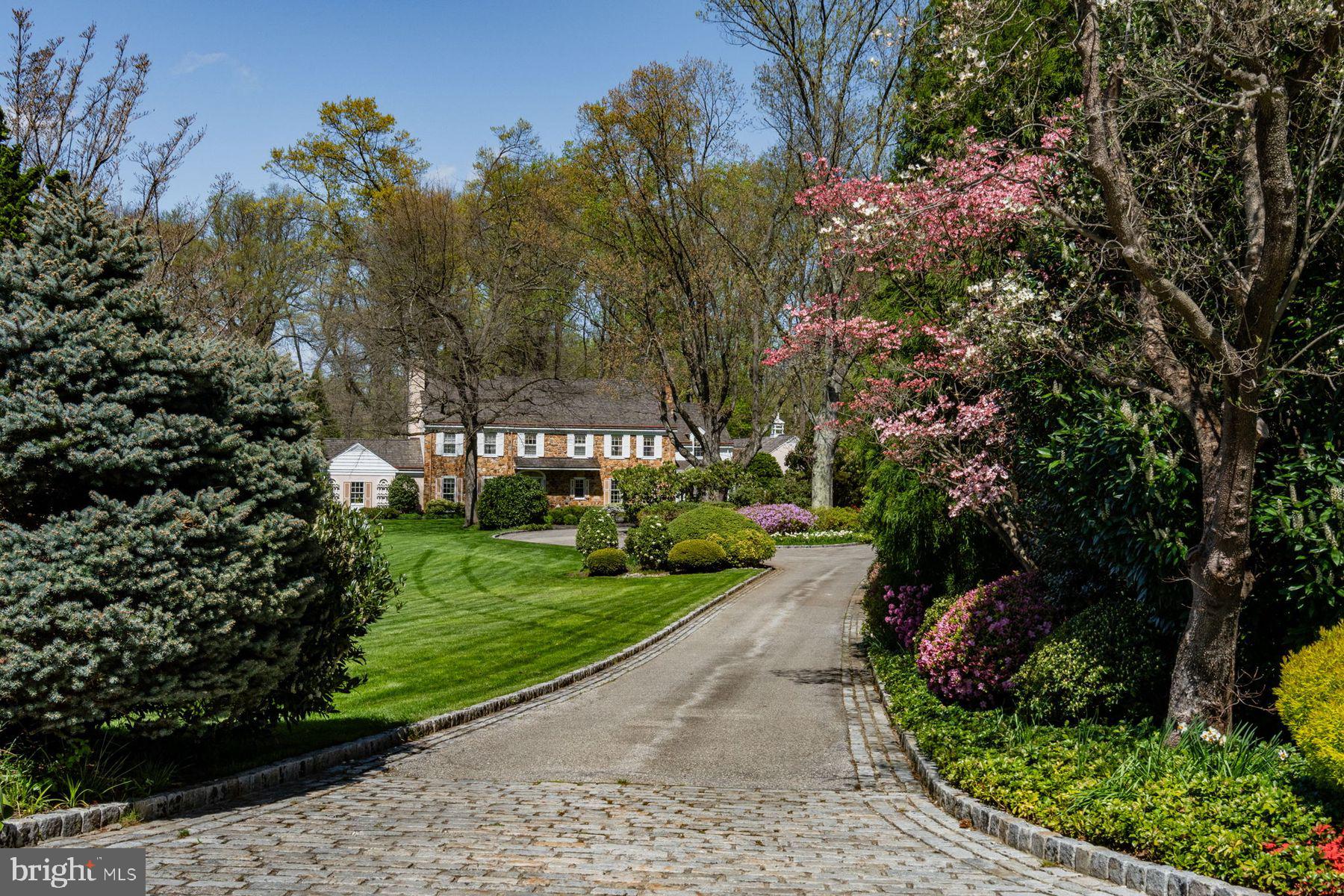 274 And 270 Hothorpe Ln