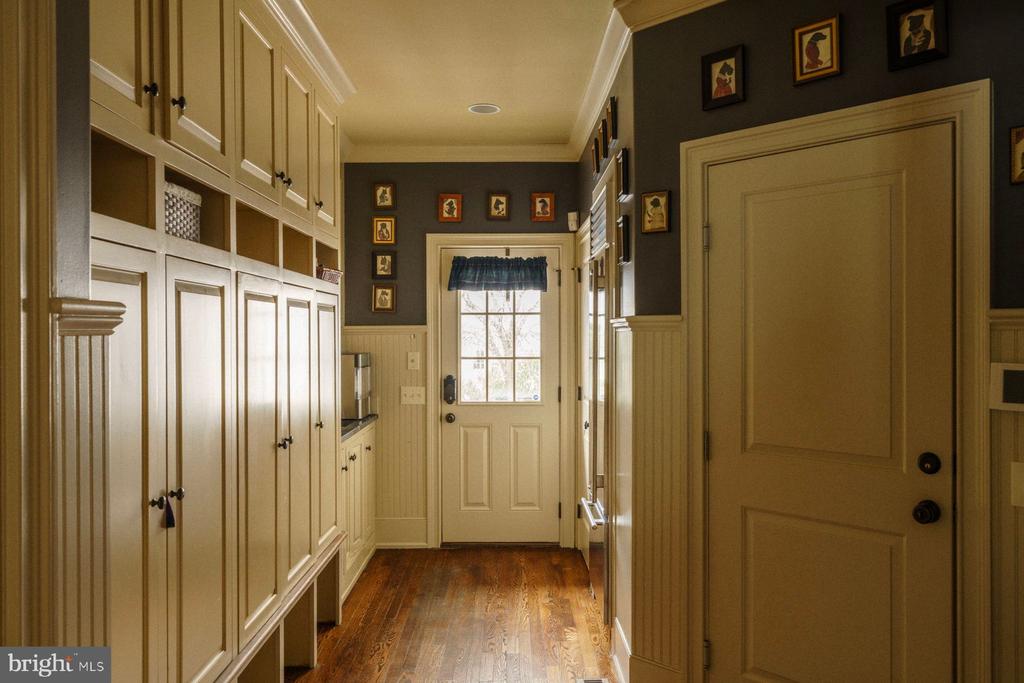 423 BOXWOOD ROAD