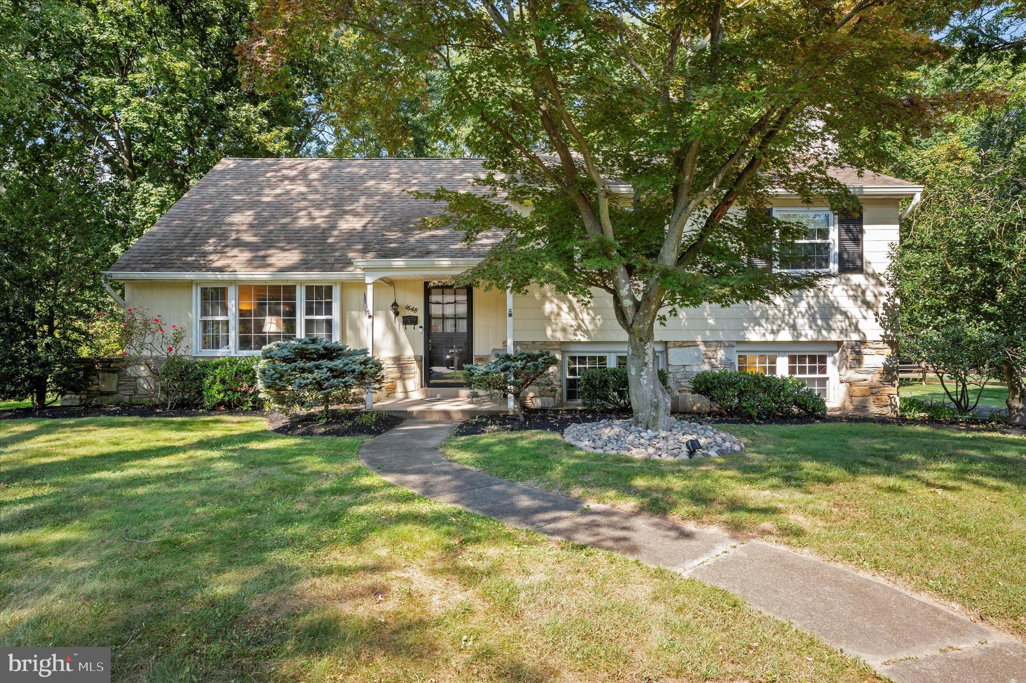 1648 AIDENN LAIR ROAD