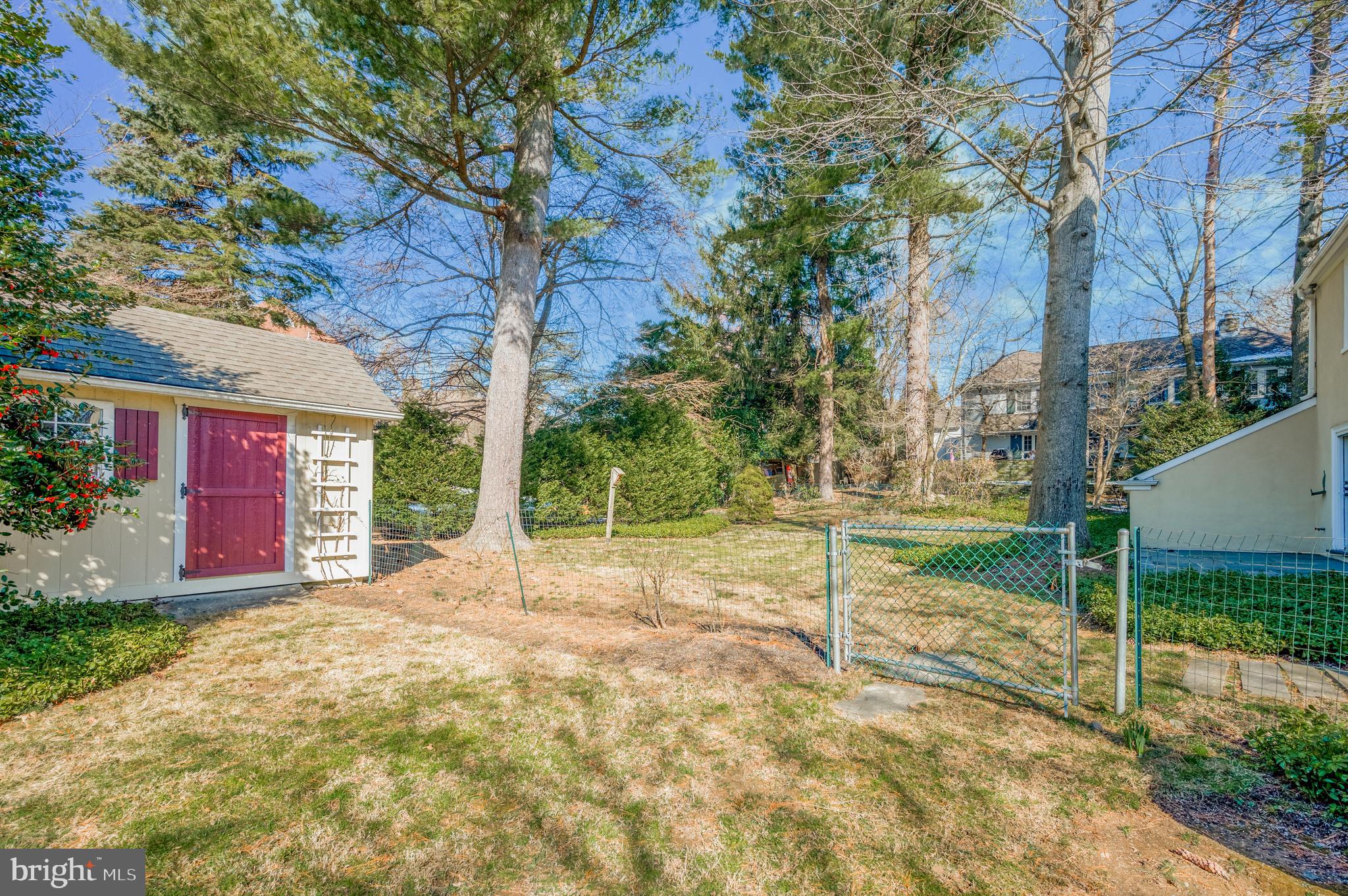 517 CRESHEIM VALLEY ROAD