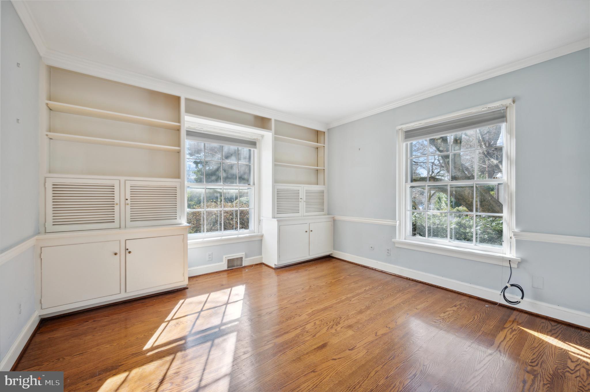 517 CRESHEIM VALLEY ROAD