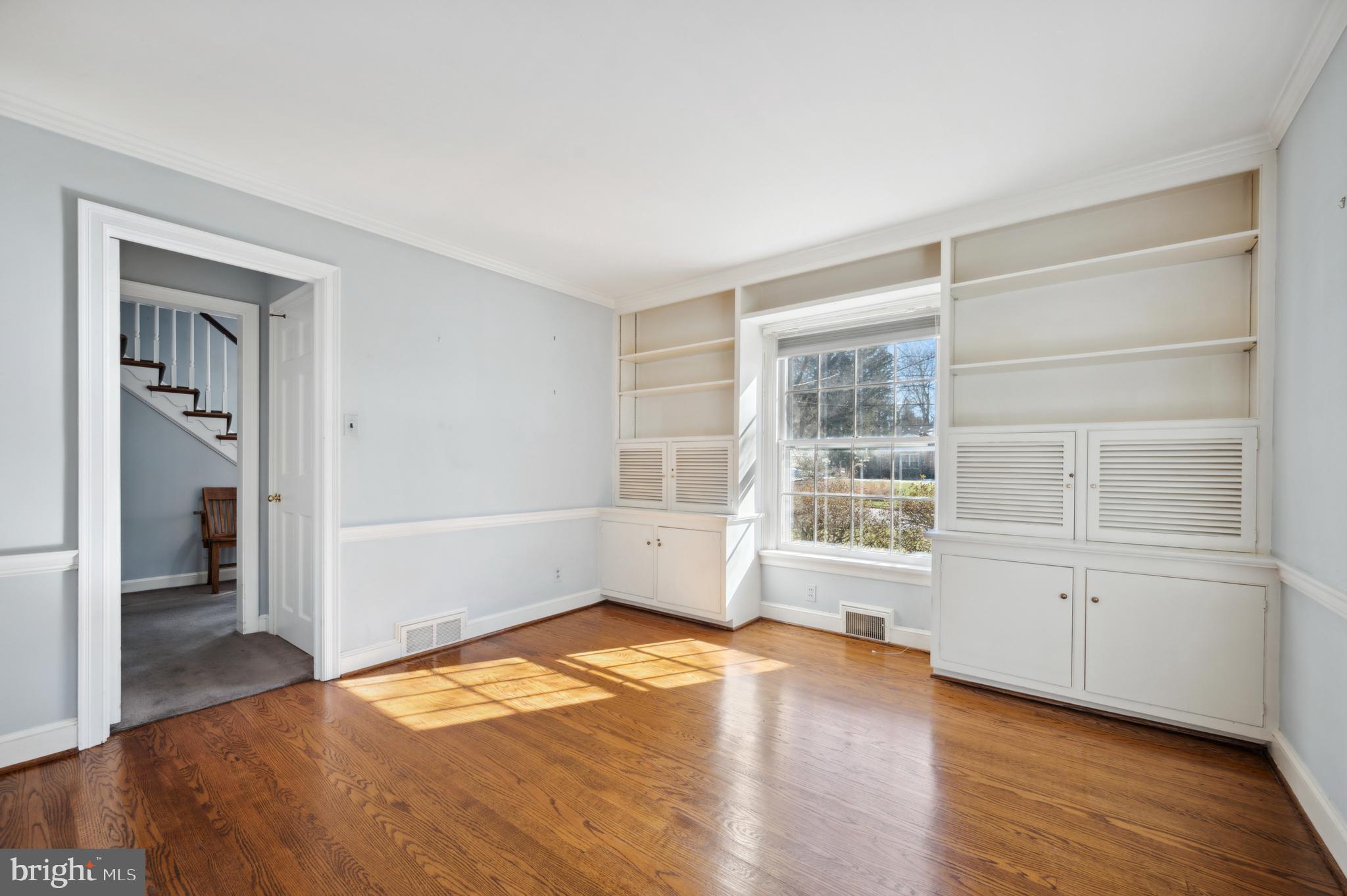 517 CRESHEIM VALLEY ROAD