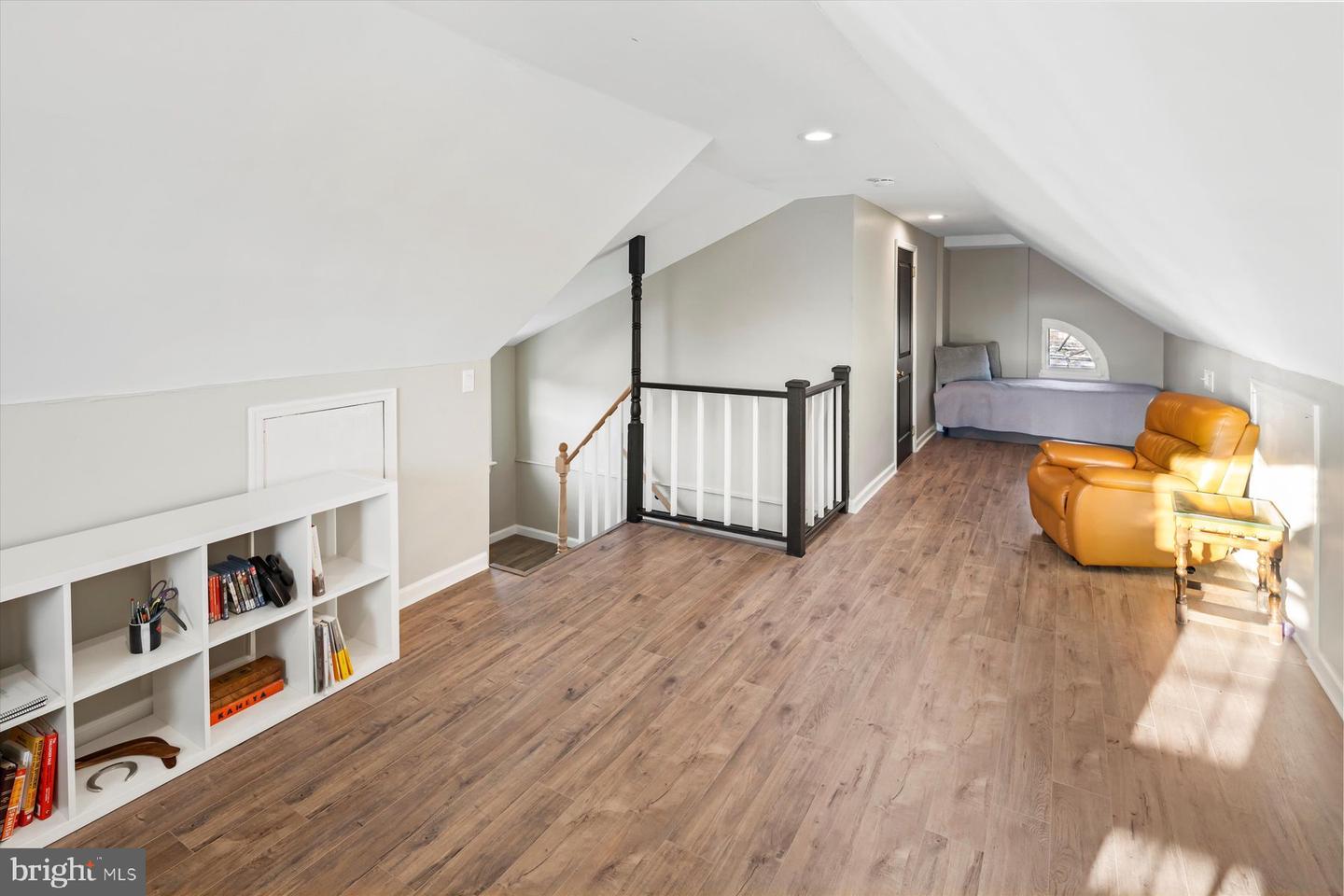 1802 Woodland Rd