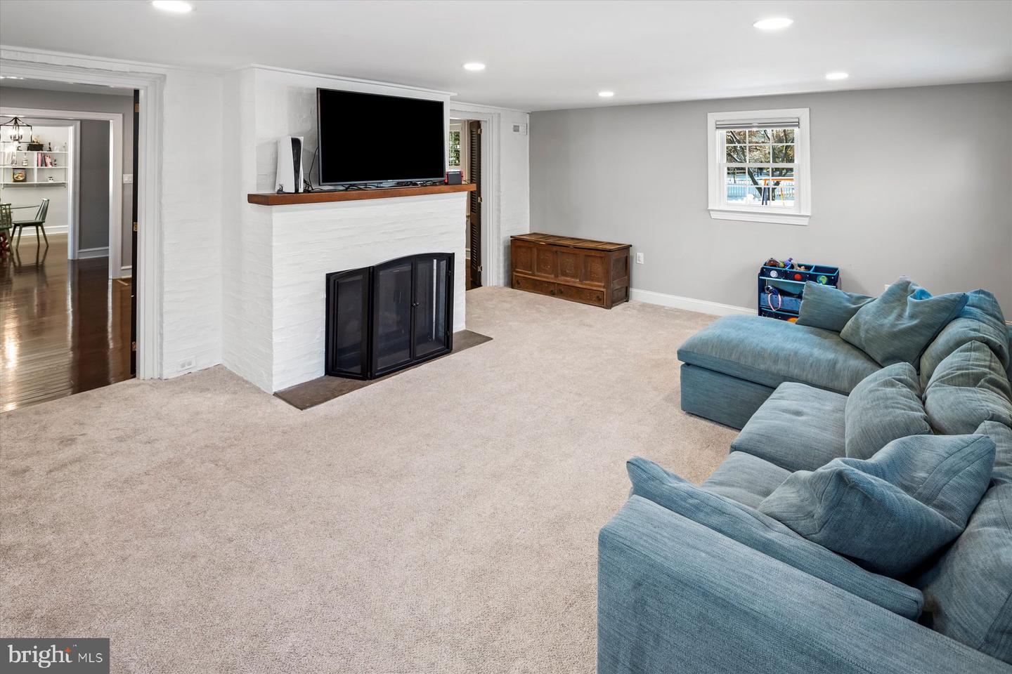 1802 Woodland Rd