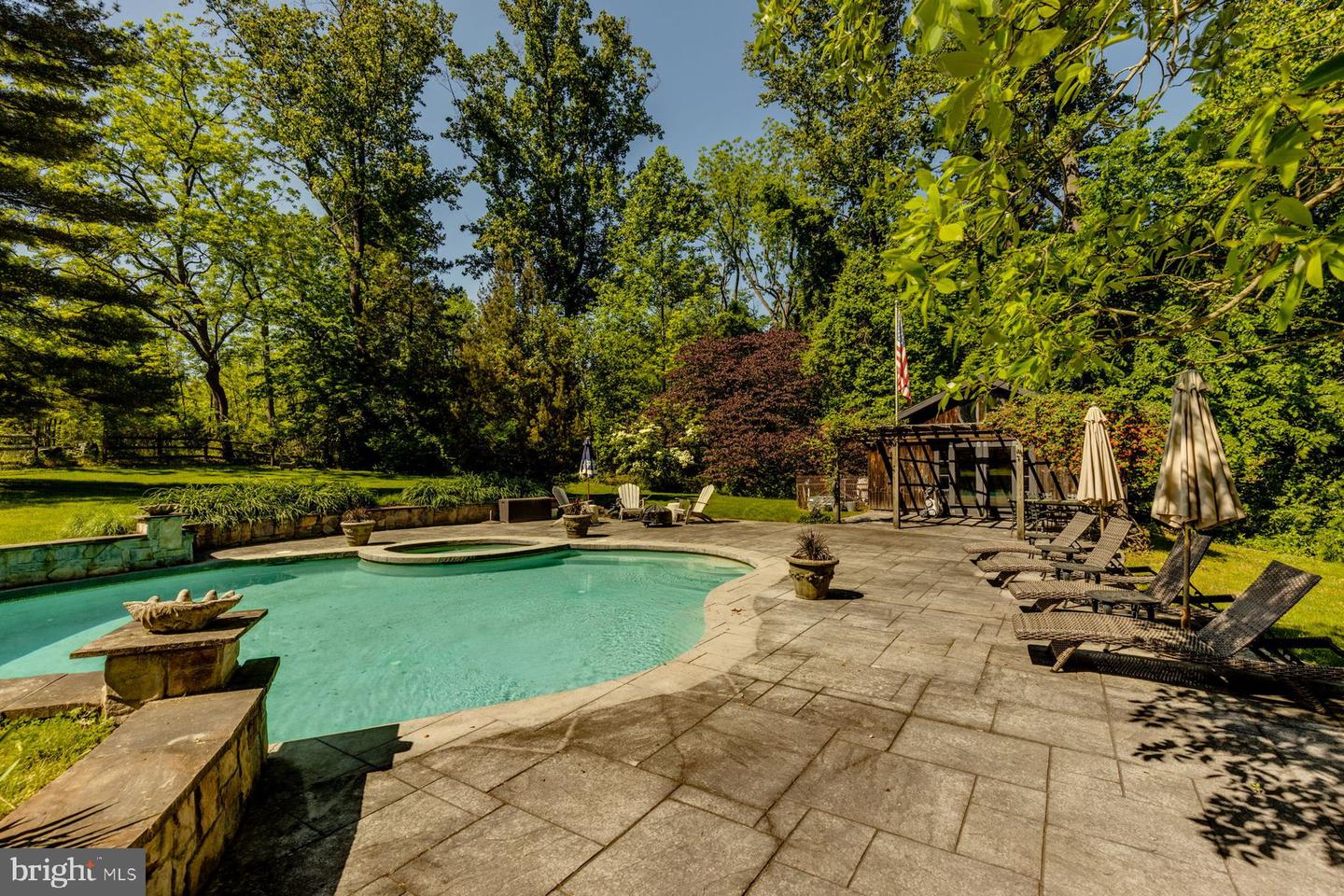 550 Morris Rd