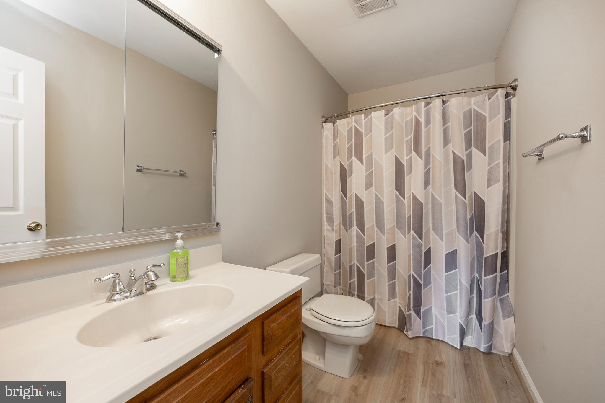 205 WASHINGTON COURT