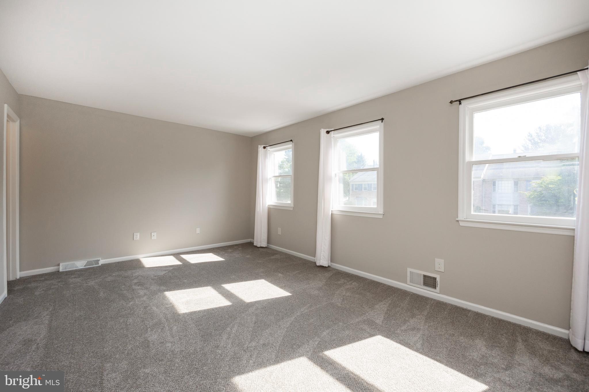 205 WASHINGTON COURT