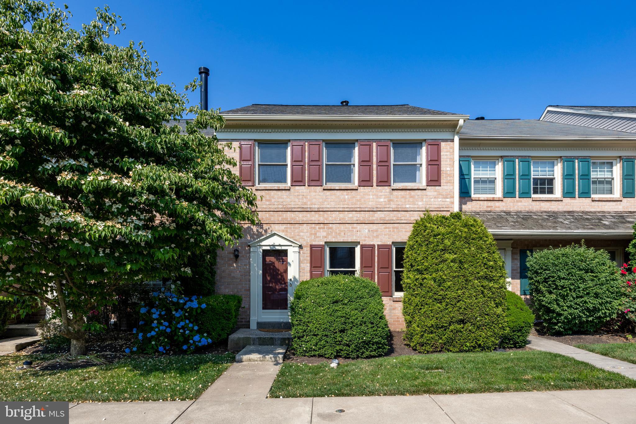 205 WASHINGTON COURT