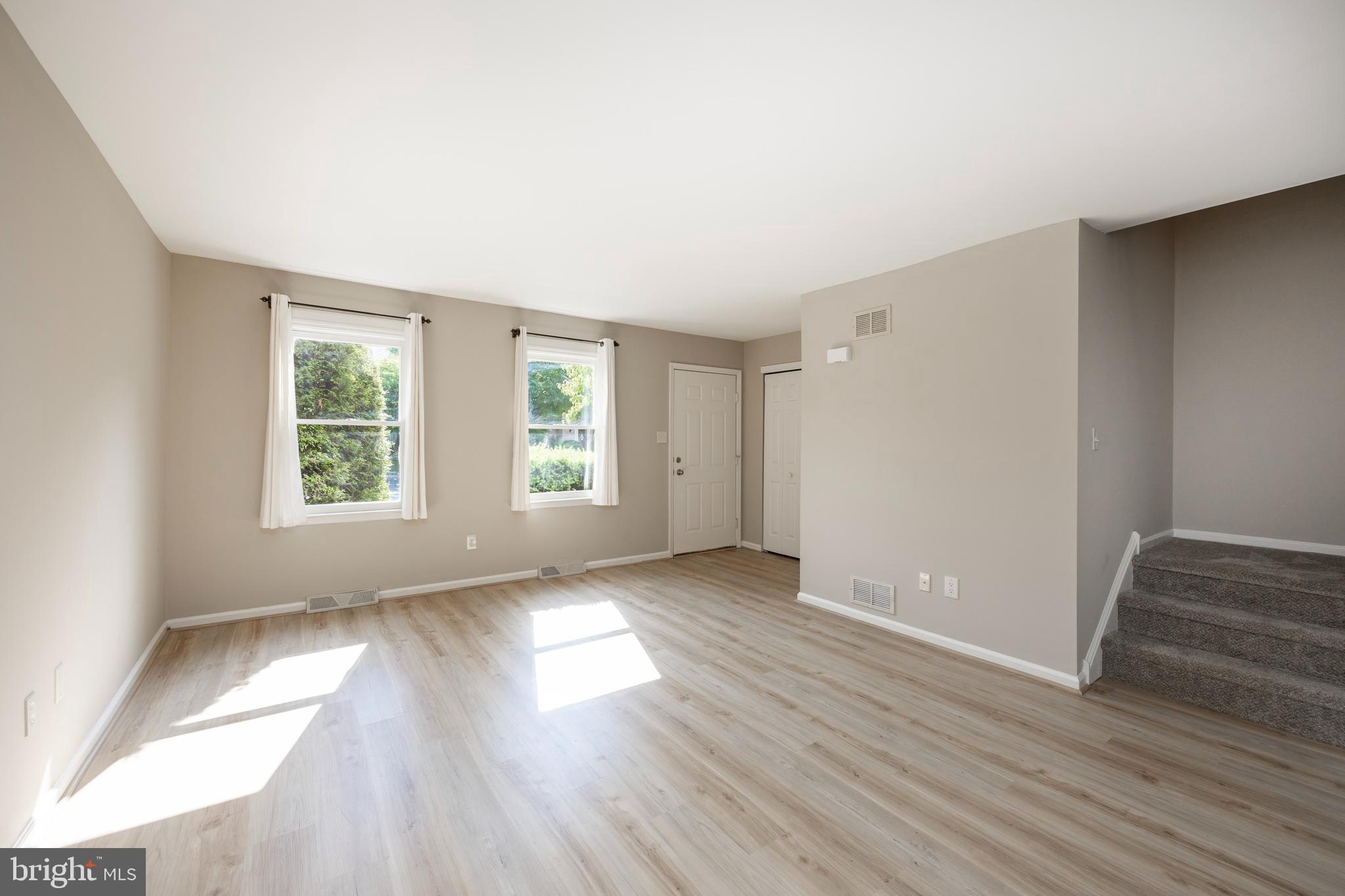 205 WASHINGTON COURT