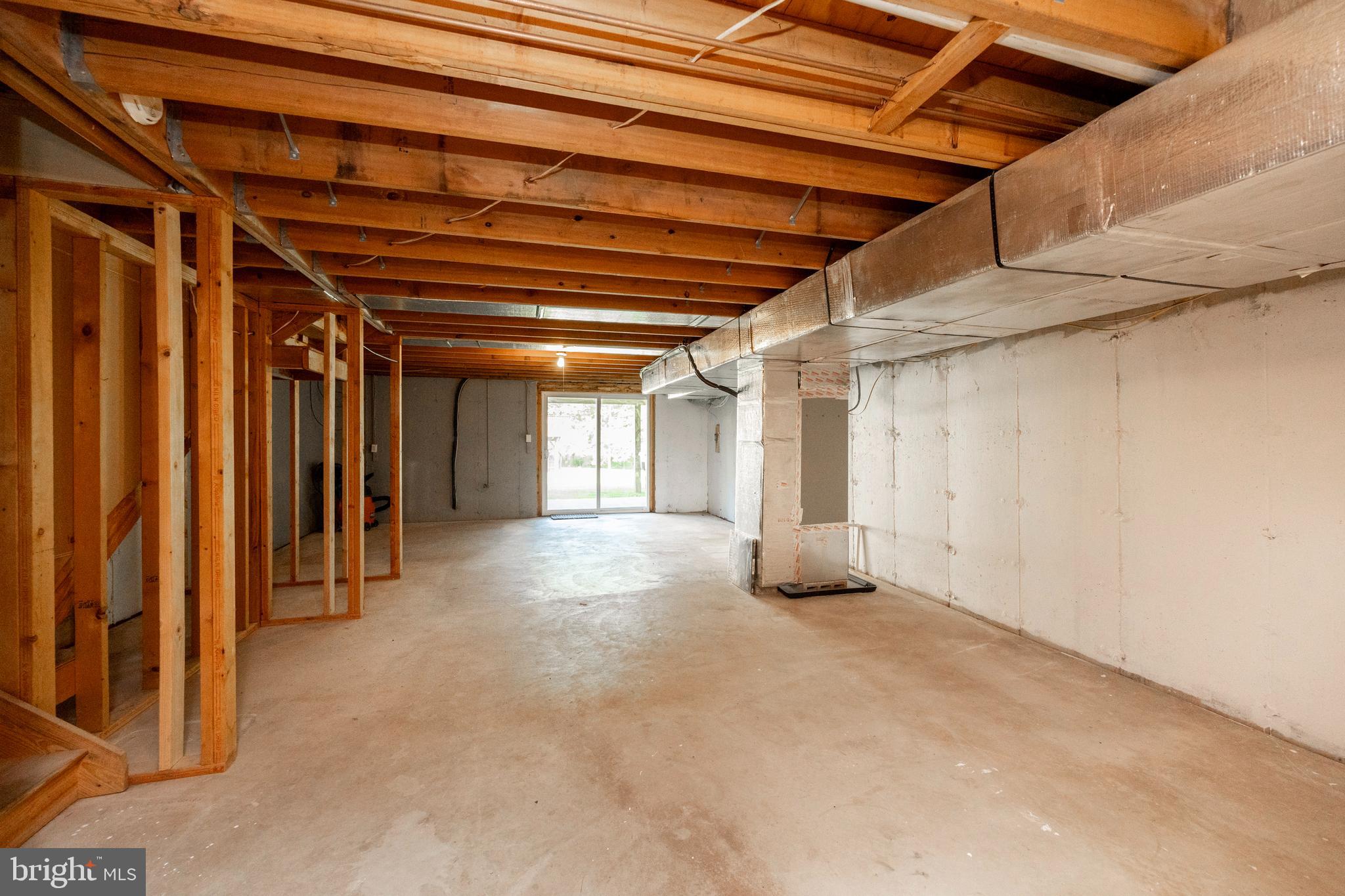 205 WASHINGTON COURT