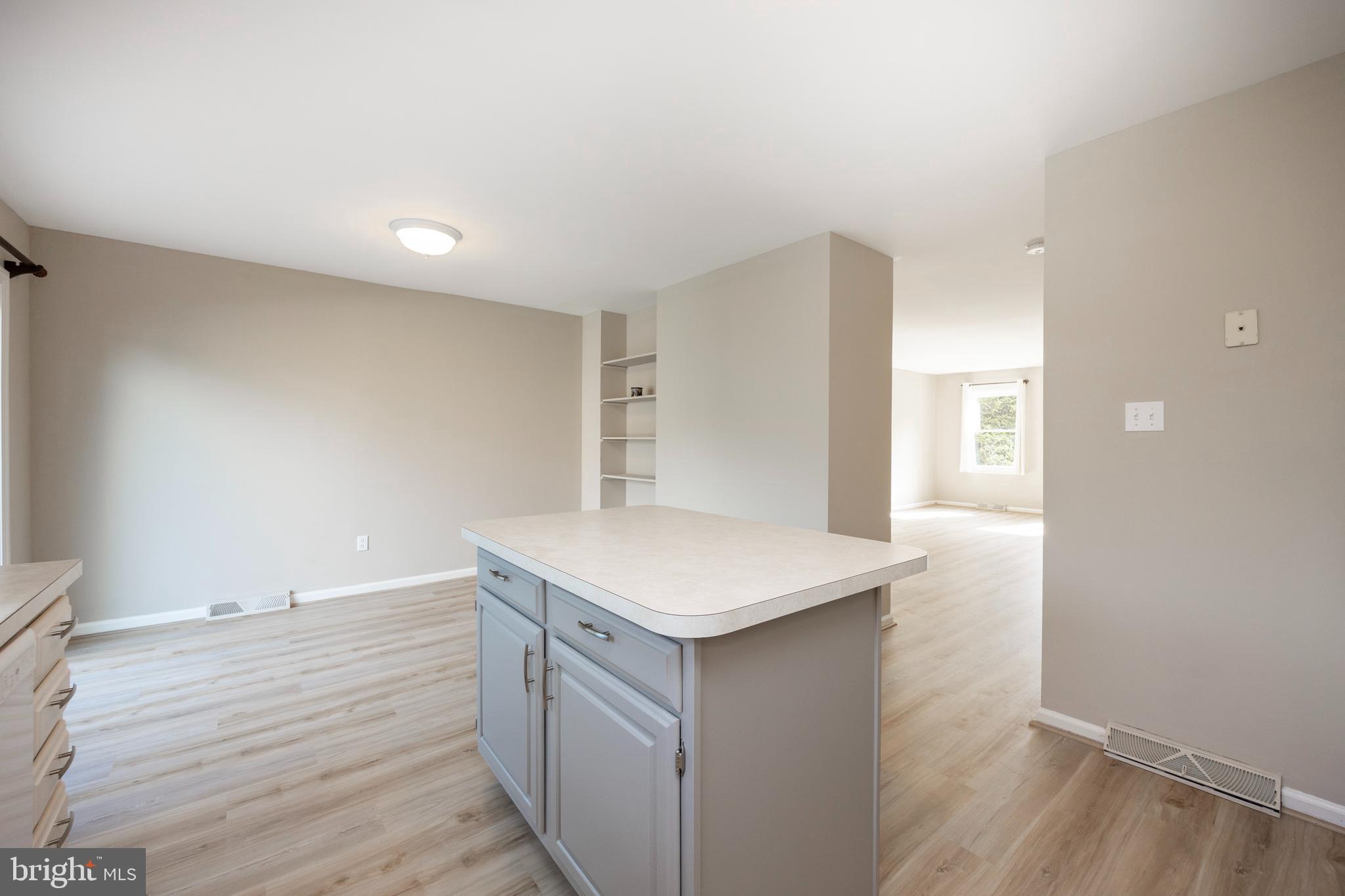 205 WASHINGTON COURT