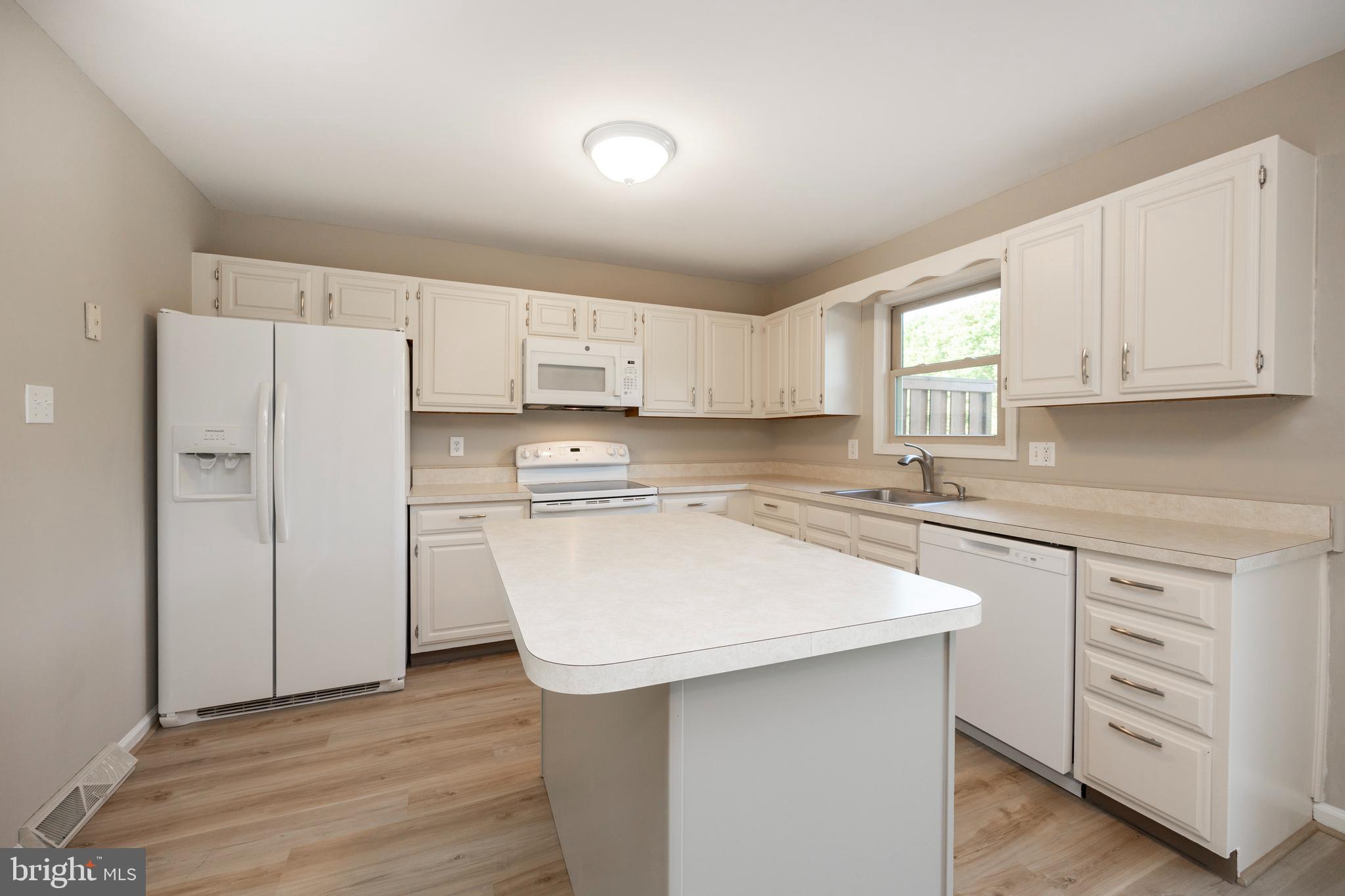 205 WASHINGTON COURT