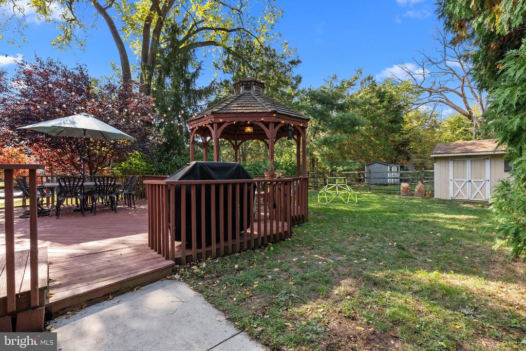 159 TENNIS AVENUE