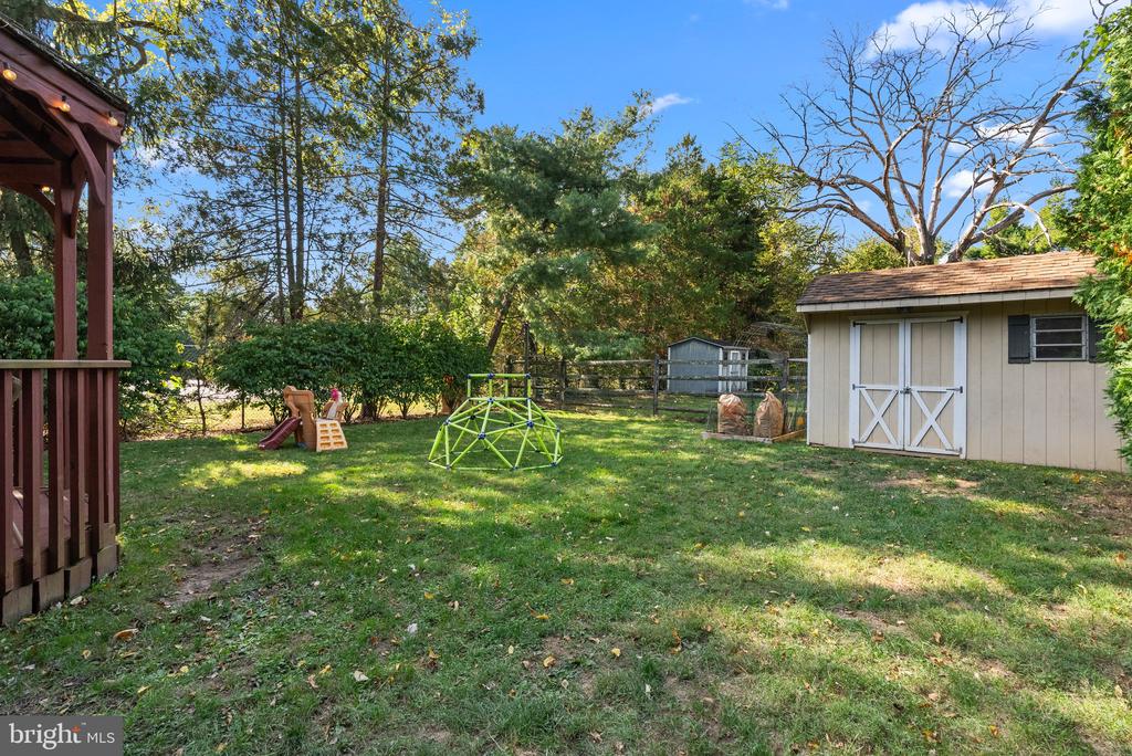 159 TENNIS AVENUE