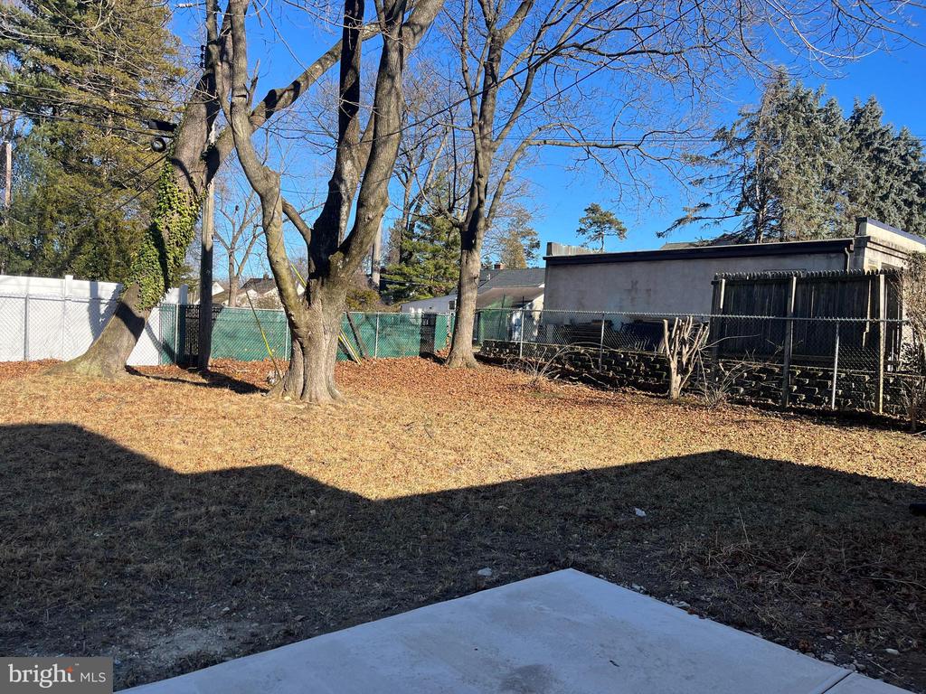 8005 DOUGLAS ROAD